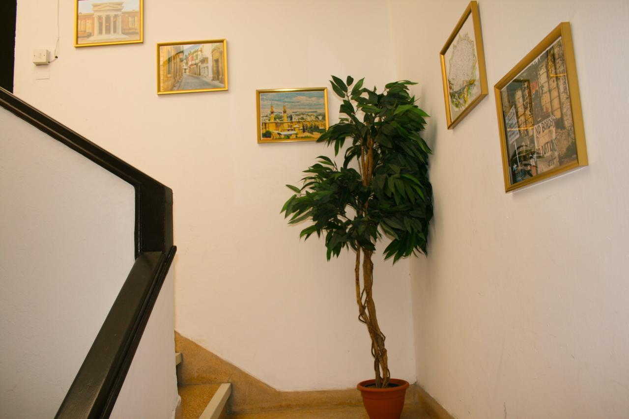 Xanthis Hostel Nicosia City Centre Exterior photo